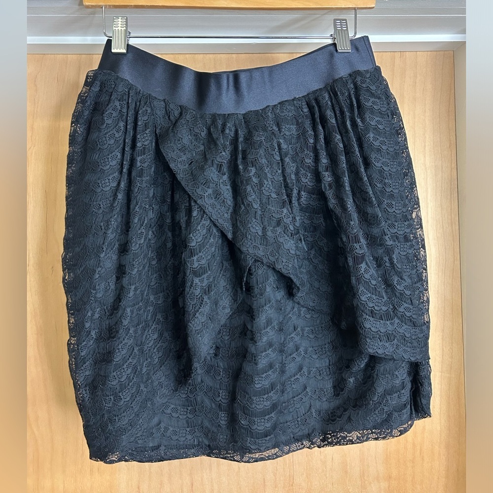 NWT! J Crew Black Lace Mini Skirt (Lined) - size 6